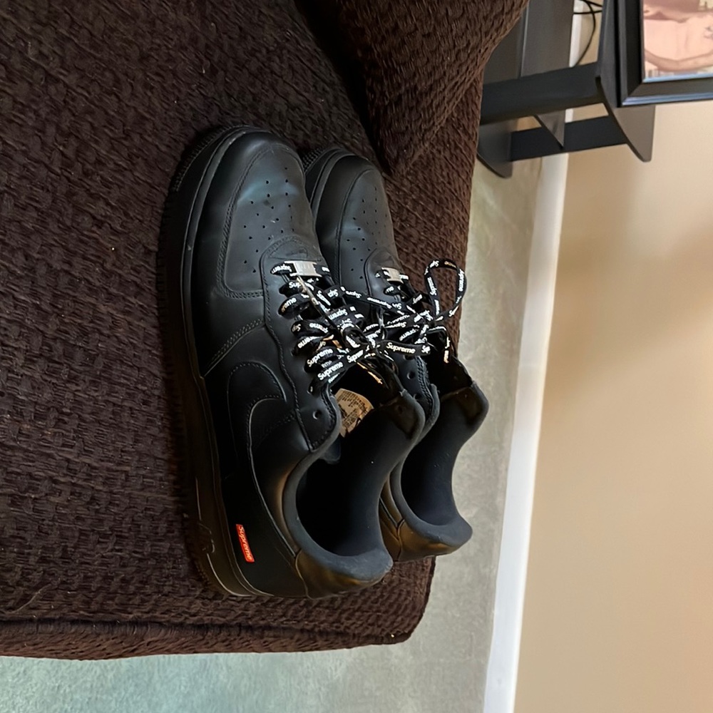 AF 1 Supreme